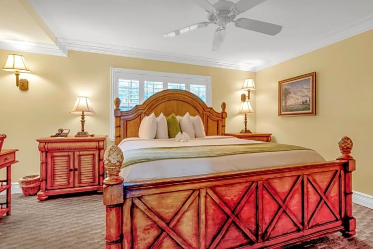 1 Bedroom Double Suite with ocean view