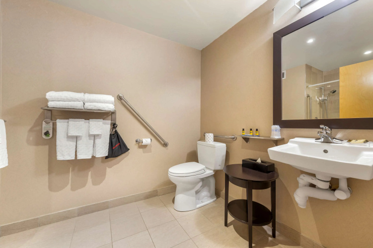 Best Western Plus Perth Parkside Inn & Spa photo 9
