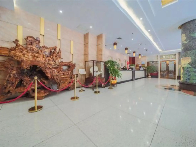 Riverside Golden Hotel