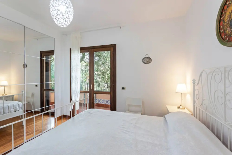 Fontana Vecchia Experience - Parking and Seaview