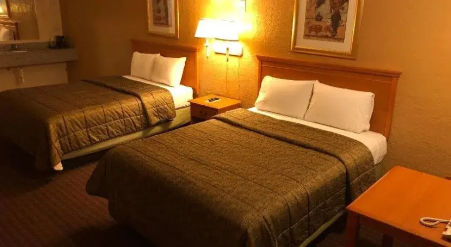 Deluxe Inn