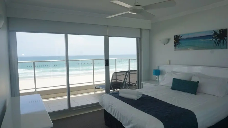 2 Bedrooms Superior Apartment beachfront