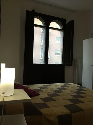 B&B 21