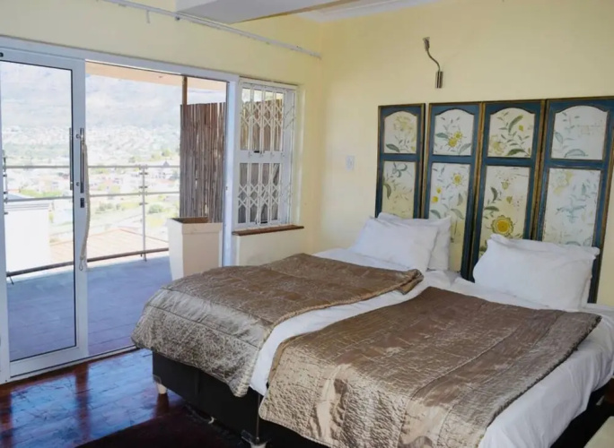 3 Bedroom House 3 Bathtoom