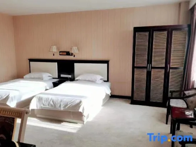 3 Bedrooms Business Suite