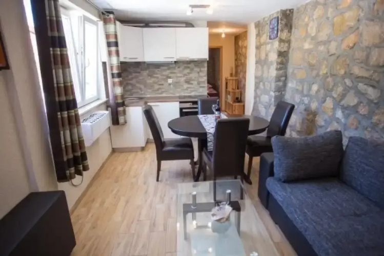 Apartment Any