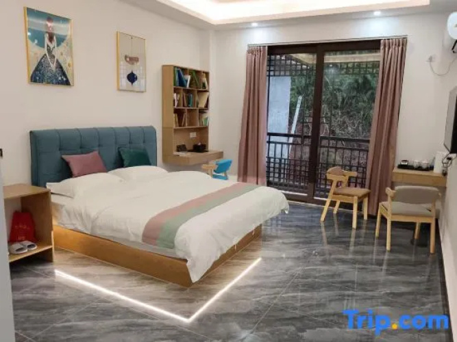 Royal Courtyard Homestay