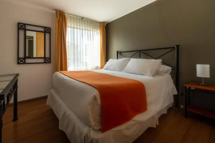 2 Bedrooms Bungalow