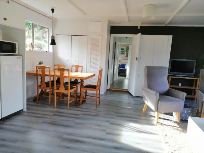2 Bedrooms Cottage