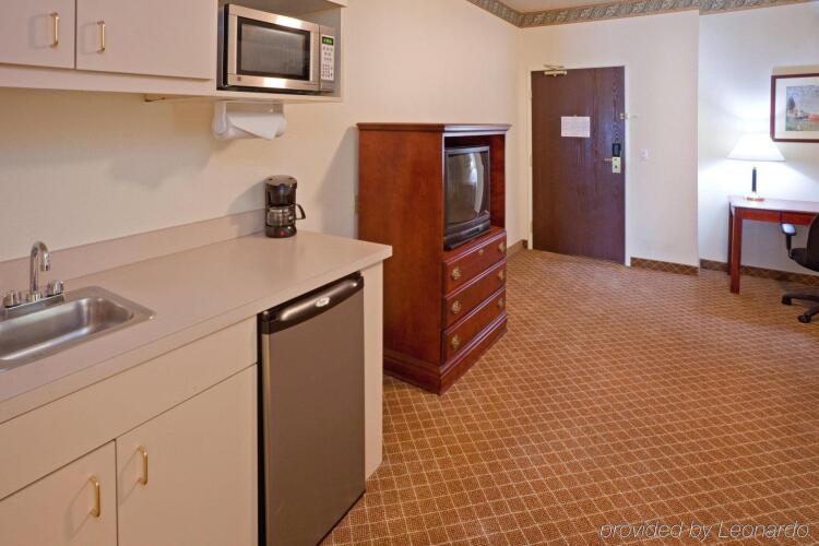 Country Inn & Suites by Radisson, Austin North (Pflugerville), TXOver view