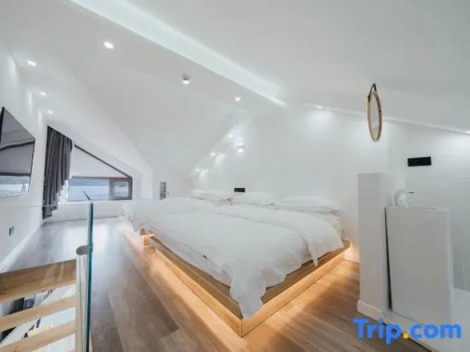 Triple Apartment with lake view