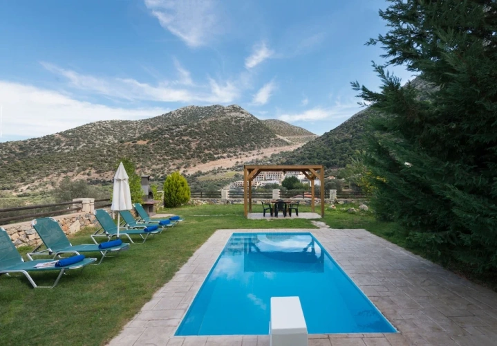 3 Bedrooms Villa