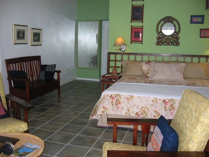 Bequia Beachfront Villa Hotel