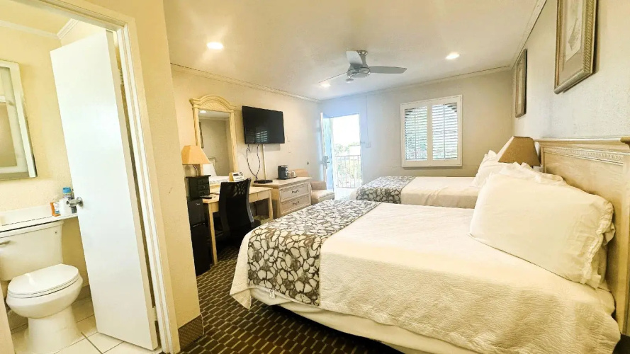 Atrium Inn