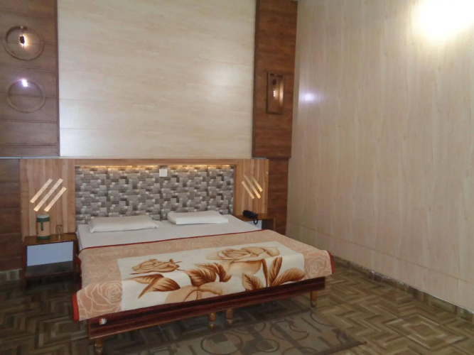 Hotel Ishan