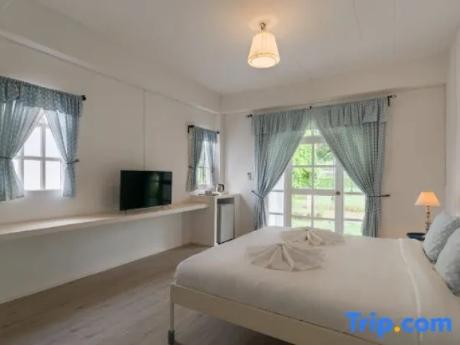 Standard room with garden view