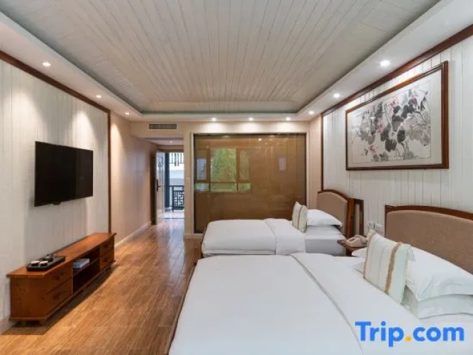 Standard Double room with garden view