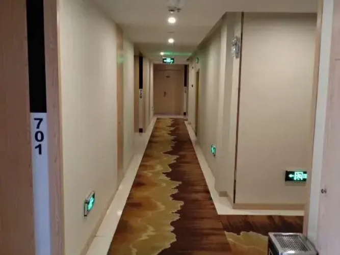 Cangdu Business Hotel