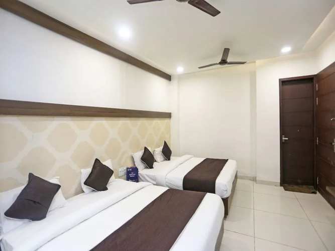 OYO 18422 Central Grand