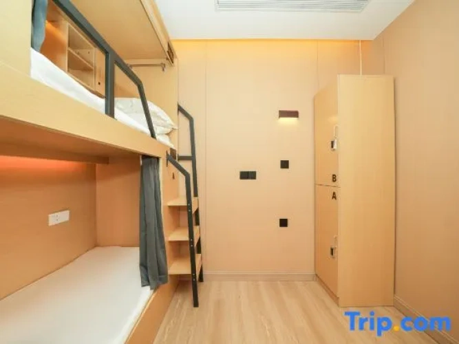 Bed in Dorm (female dorm)