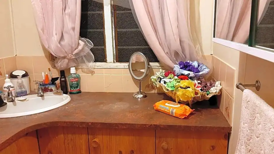 Meyenburg Dorm Room