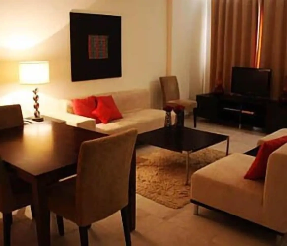 2 Bedrooms Apartment