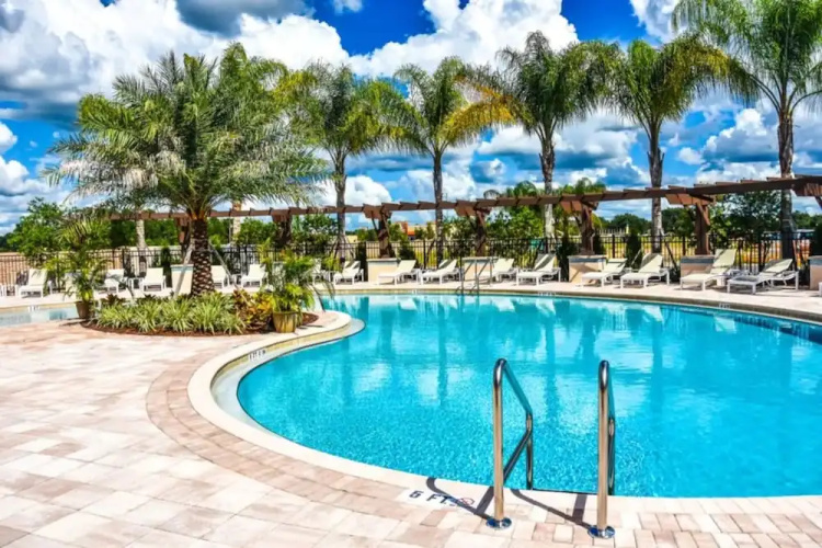 West Lucaya Resort