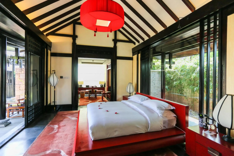 Banyan Tree Lijiang