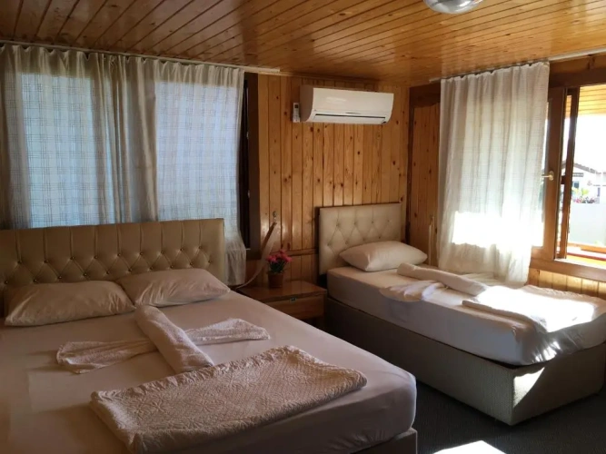Classic Triple room