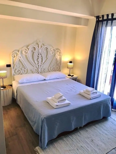 Standard Double room with city view