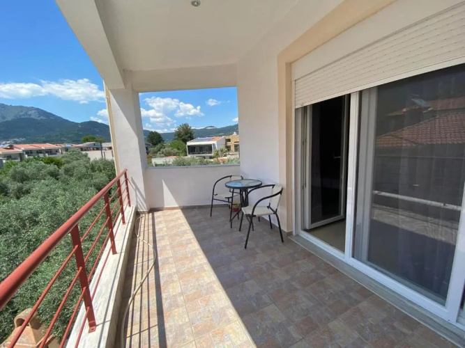 Chrisa's Guest House