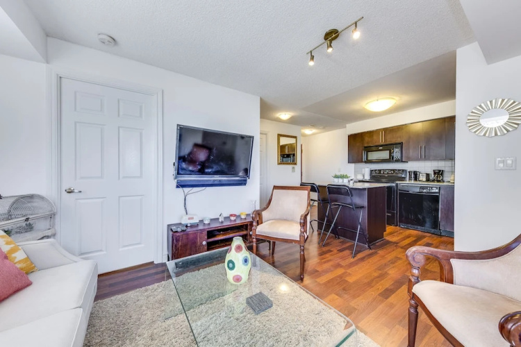 Newly Decorated 2BR Executive Suite - Great View