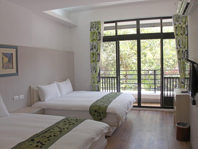 Standard Quadruple room with balcony and with view