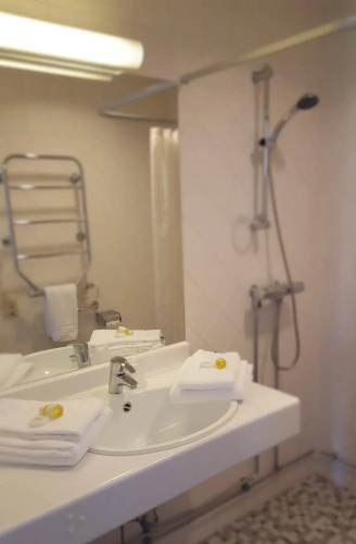 Hamnhotellet Kronan