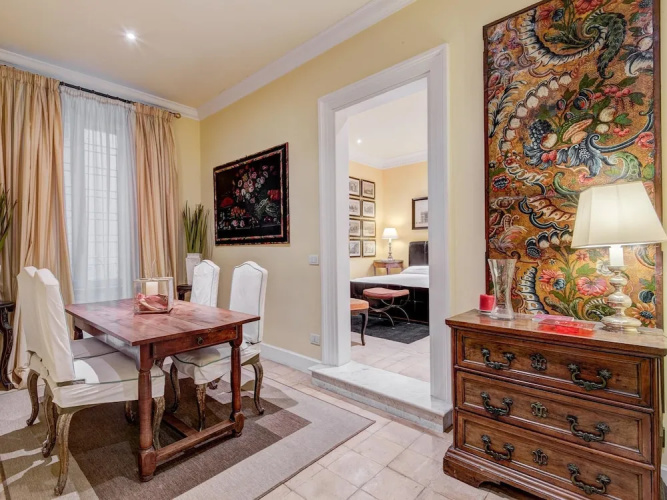 RSH Augustus Luxury Apartment
