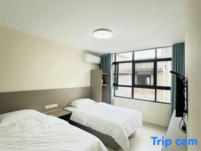 2 Bedrooms Suite