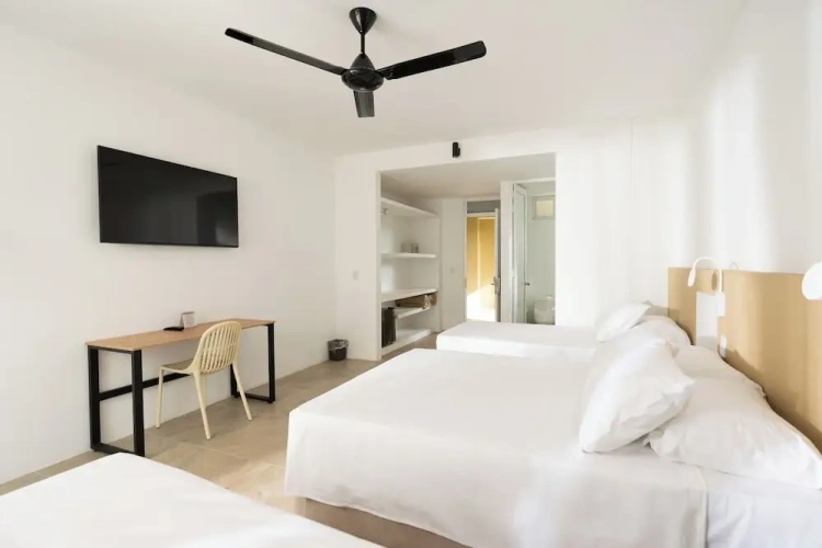 Standard room with balcony