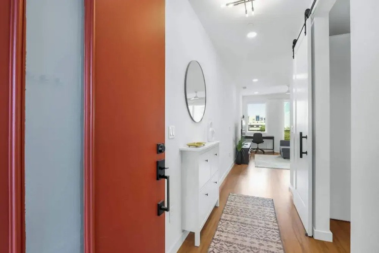Creekside Modern Condo for 4