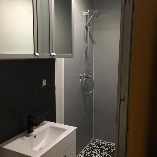 Doppelbettzimmer mit Bad