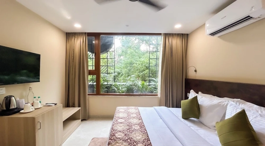 Premier room
