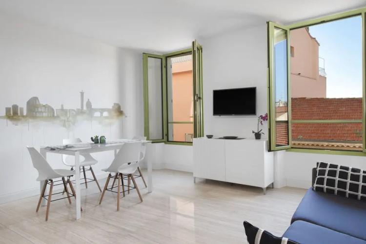 Cannes Old Town Suites