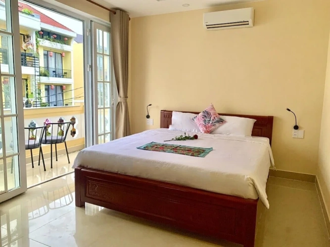 Deluxe Quadruple room with balcony and with river view