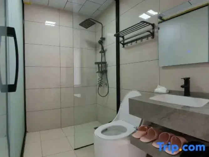 Xijian Qishu Homestay (Zhaoxing Dong Village Store)