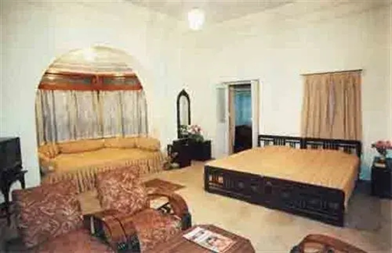 Hotel Padmini Nivas