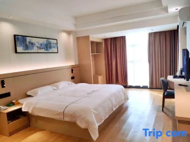 Standard Double room with river view