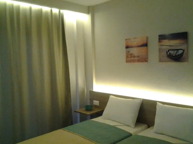 Lola Apartments