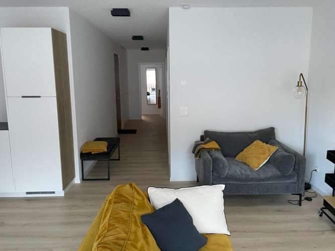 2 Bedrooms Apartment