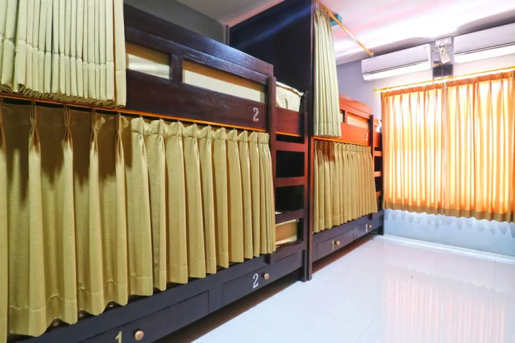 Raja Rani Hostel