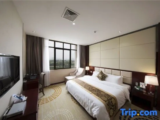 Premier Double Suite with river view