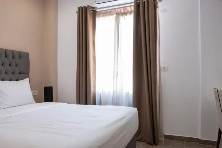 Tristhenia Hotel